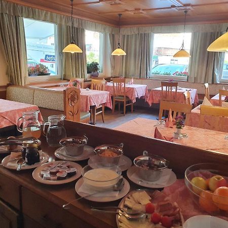 Albergo Bar Ristorante Dolomia Badia  Exteriör bild